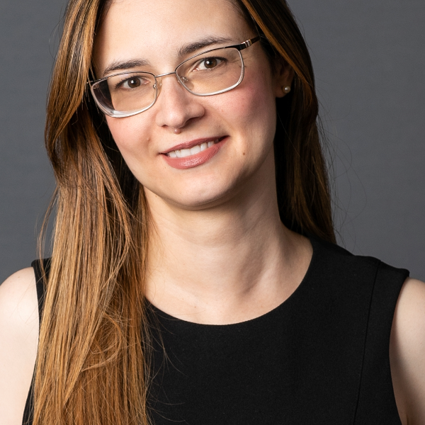 CLÁUDIA REGINA DE AZEVEDO