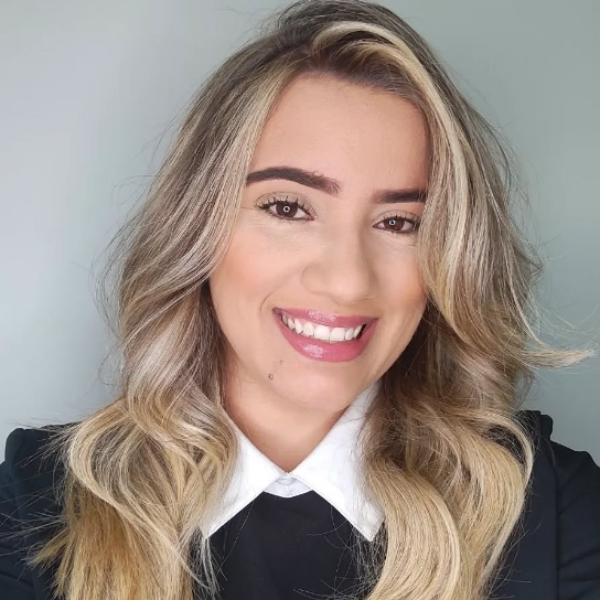 Aline Ferraz